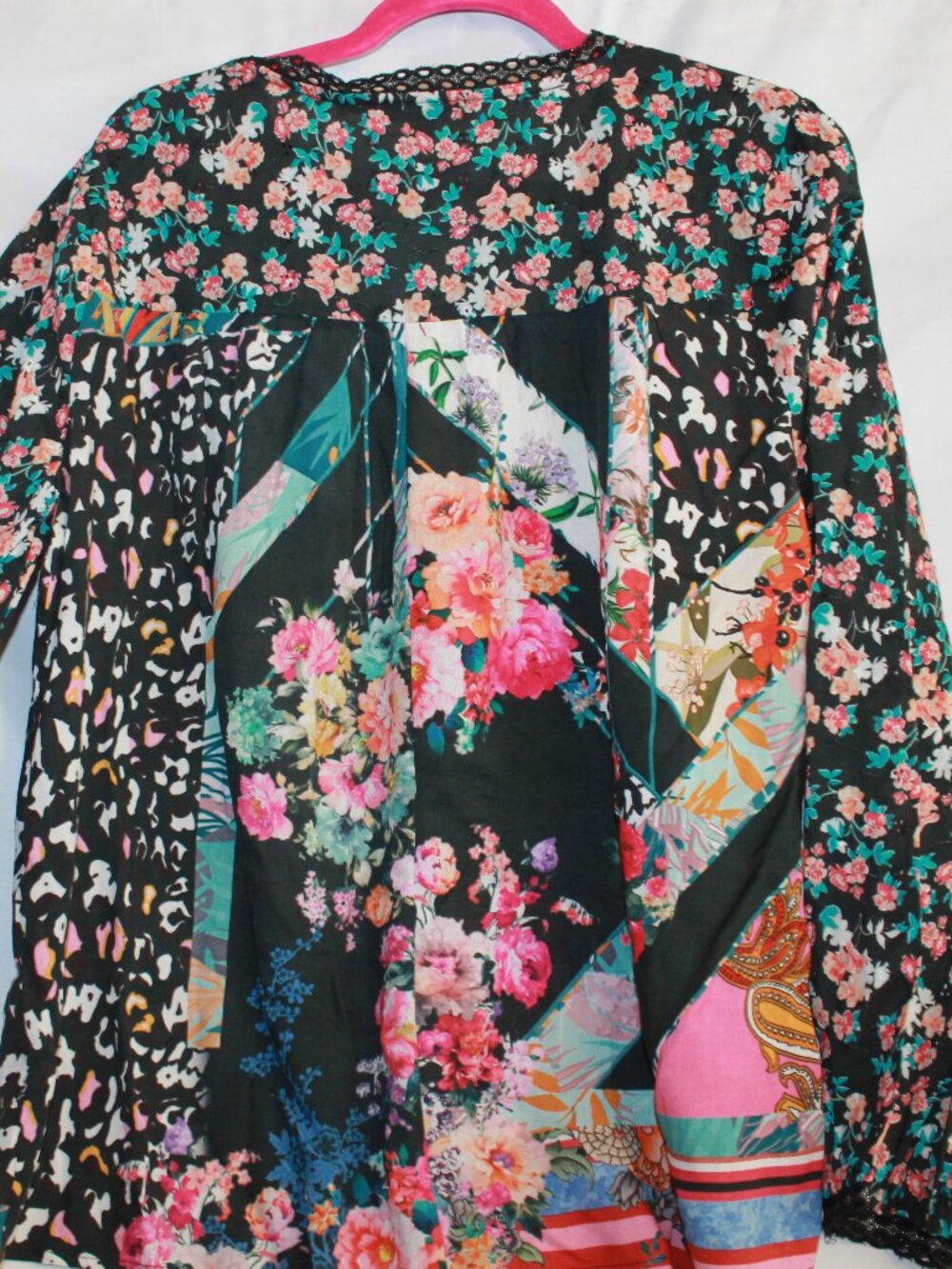 Tolani Collection Floral Eyelet Multicolor V-Neck Blouse - Picture 2 of 3